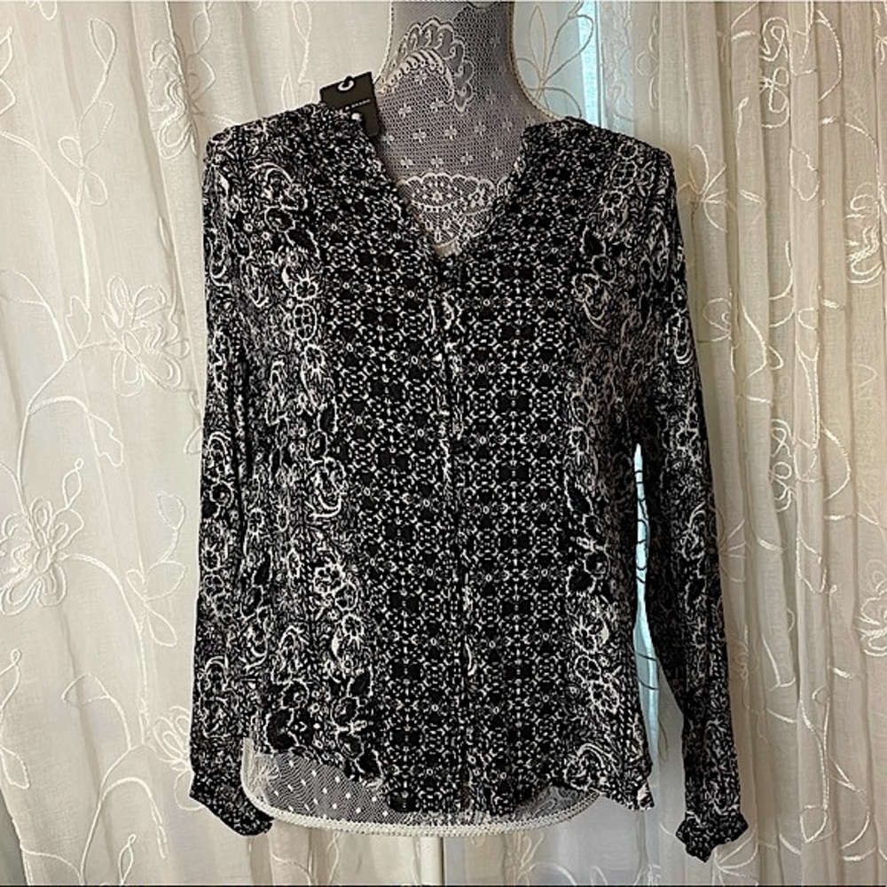 Lucky Brand long sleeve patterned shirt